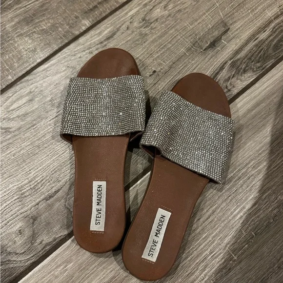 Steve Madden Brown Slides with Sparkling Silver Strap - Picture 1 of 2